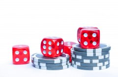 最全骰子游戏规则大全——适合聚会和娱乐的玩